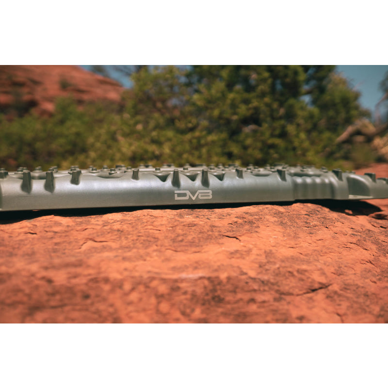 DV8 Offroad Traction Boards With Carry Bag - Red Model RTB1-01RD