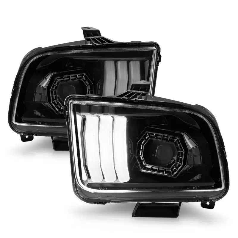 ANZO 05-09 Ford Mustang (w/Factory Halogen HL Only) Projector Headlights w/Light Bar Black Housing anz121566