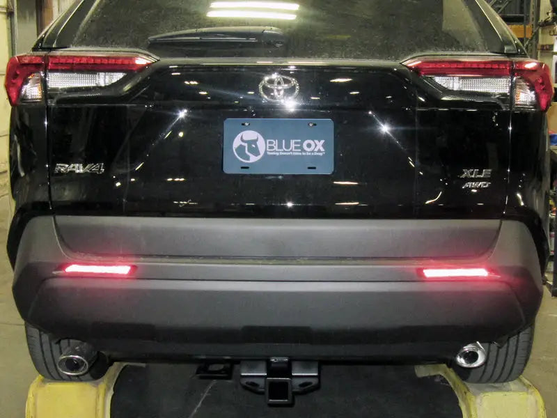 Blue Ox BXH5000 Receiver Hitch for Enhanced Towing Capability bxh5000