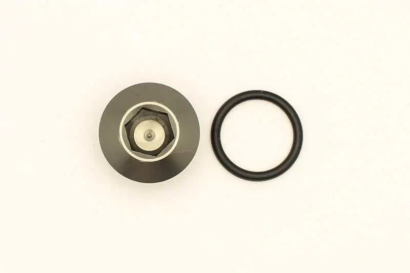 DeatschWerks 8AN ORB Male Plug Low Profile Internal Allen/Hex (Incl. O-Ring) 6-02-0718