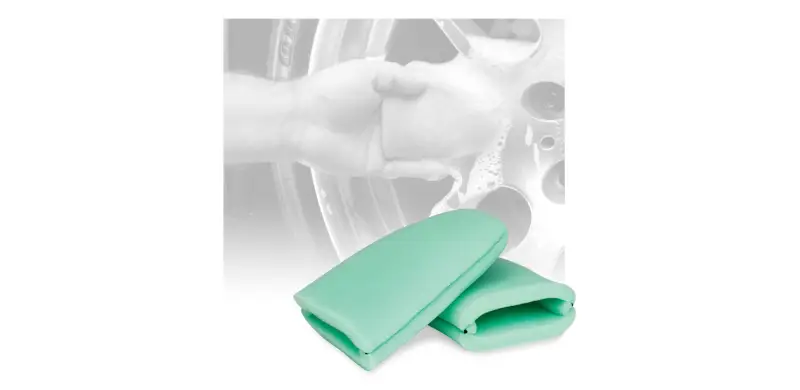 Griots Garage 3-Finger Foam Detail Mitts (Set of 2) - Case of 100 grg11838